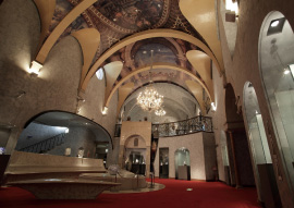 Hakone Glass no Mori Venetian Glass Museum